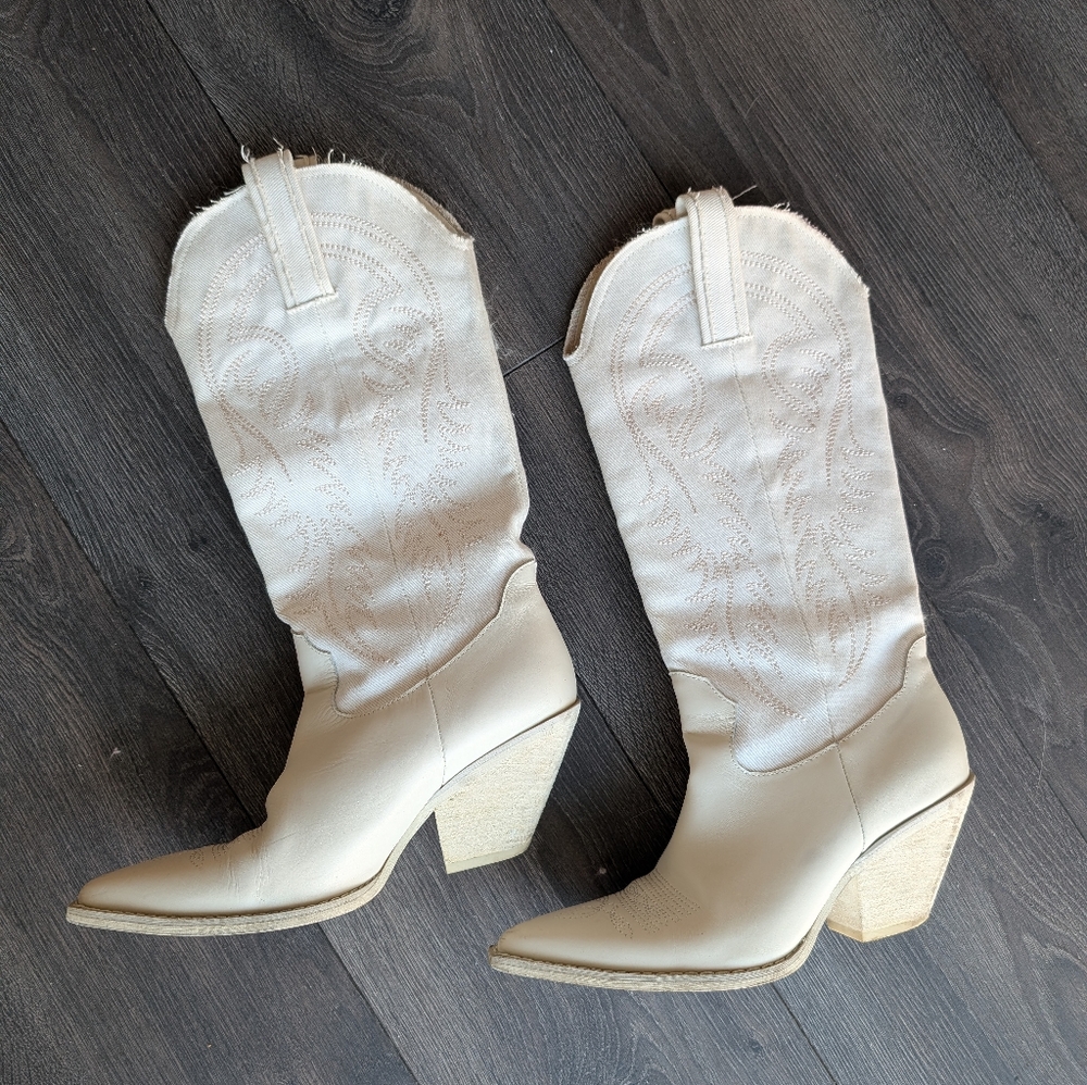 White embroided cowboy boots